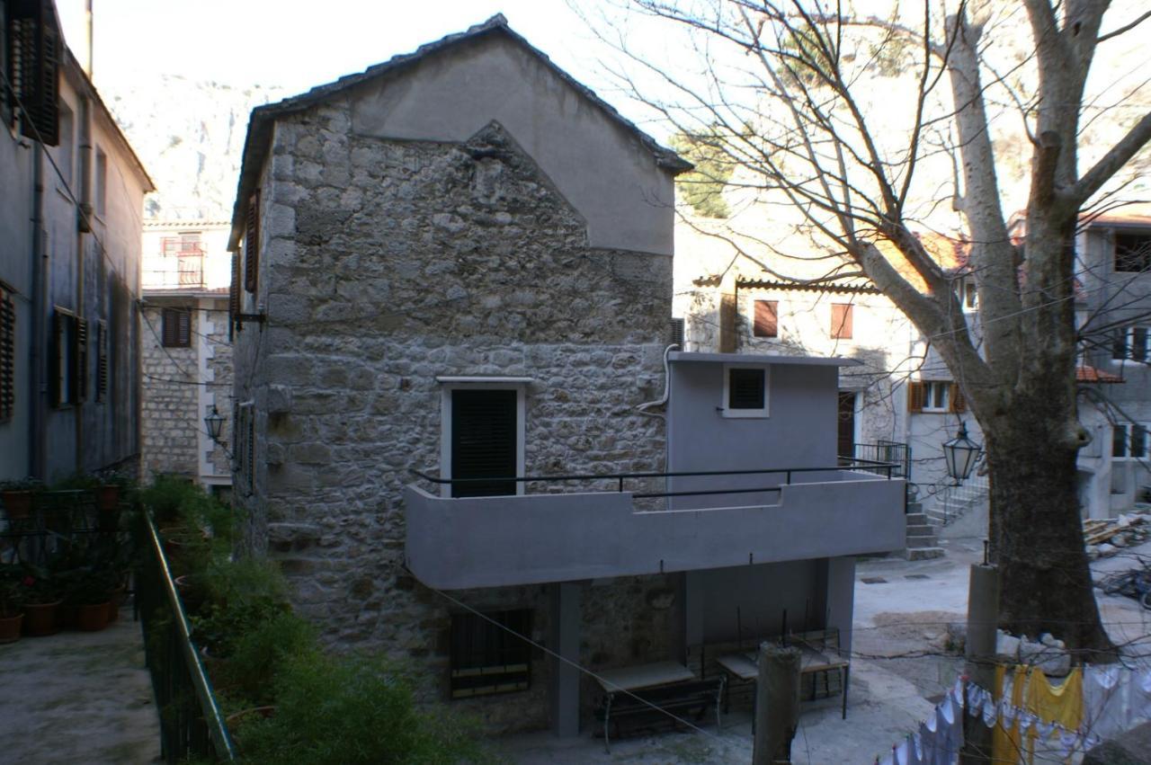 Apartments With A Parking Space Omis - 4327 Luaran gambar
